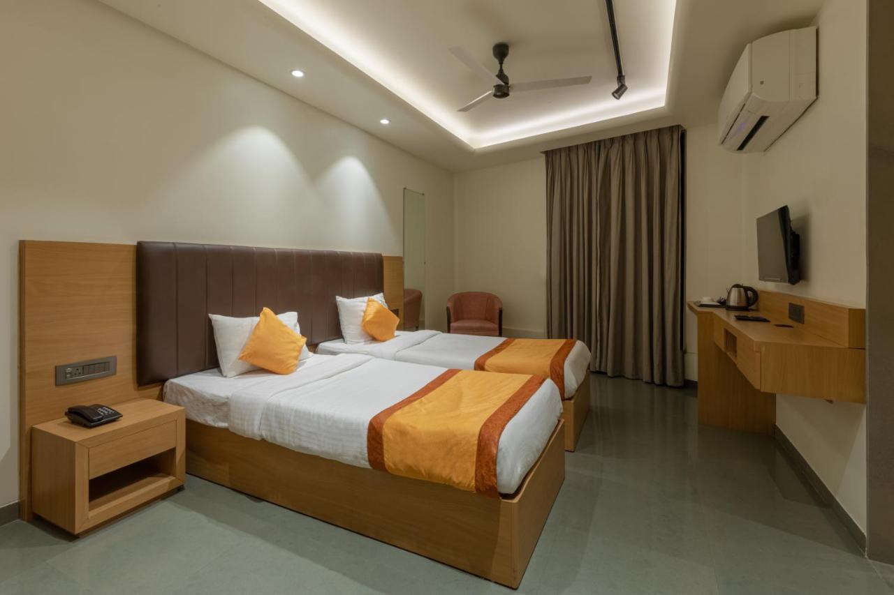 Indus Suites Nágpur Exteriér fotografie